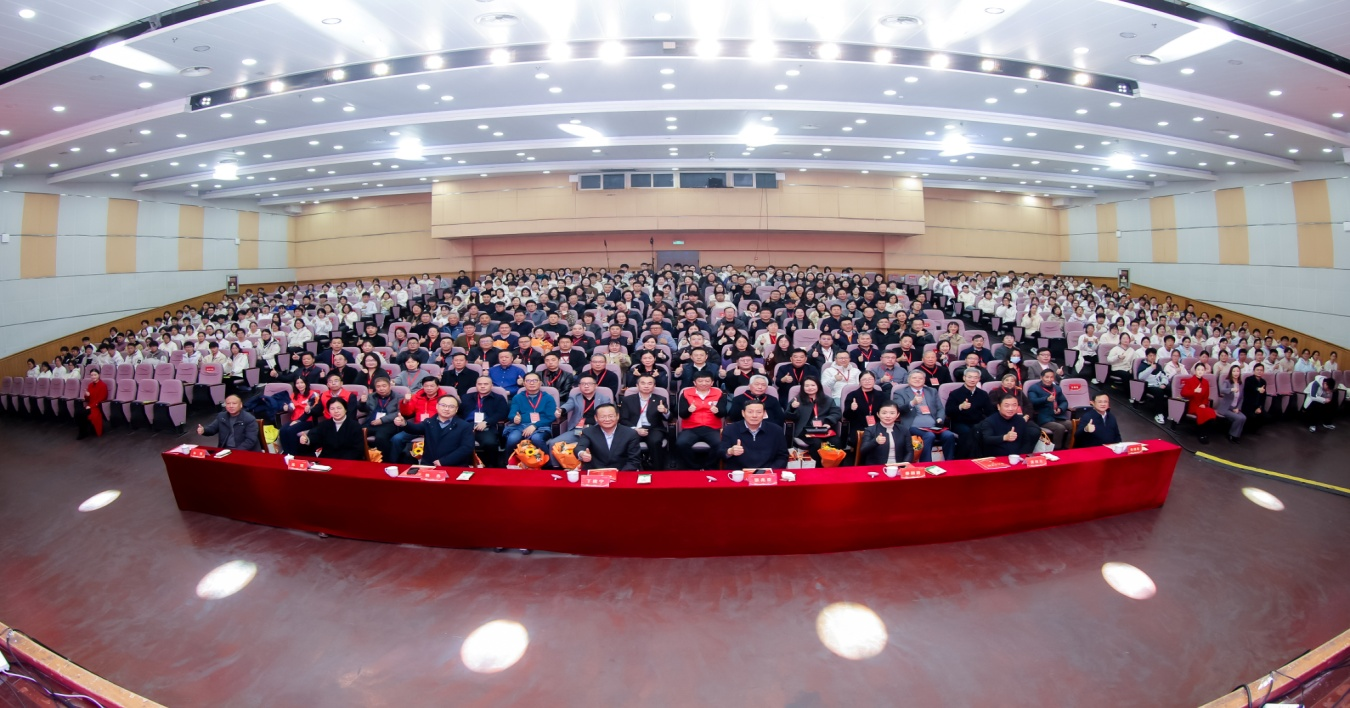 凝聚爱心力量&nbsp;&nbsp;共育时代新人